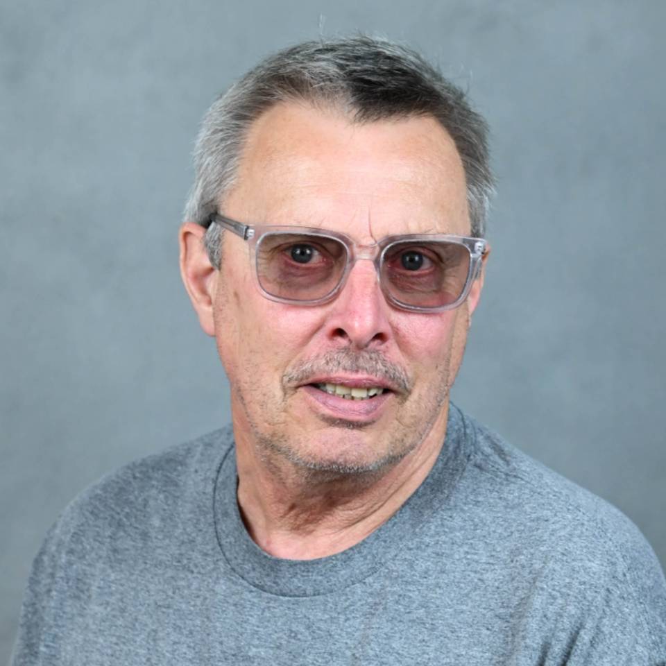 Dennis Leinen